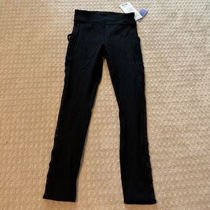 Wild and Free Tight with mesh paneling